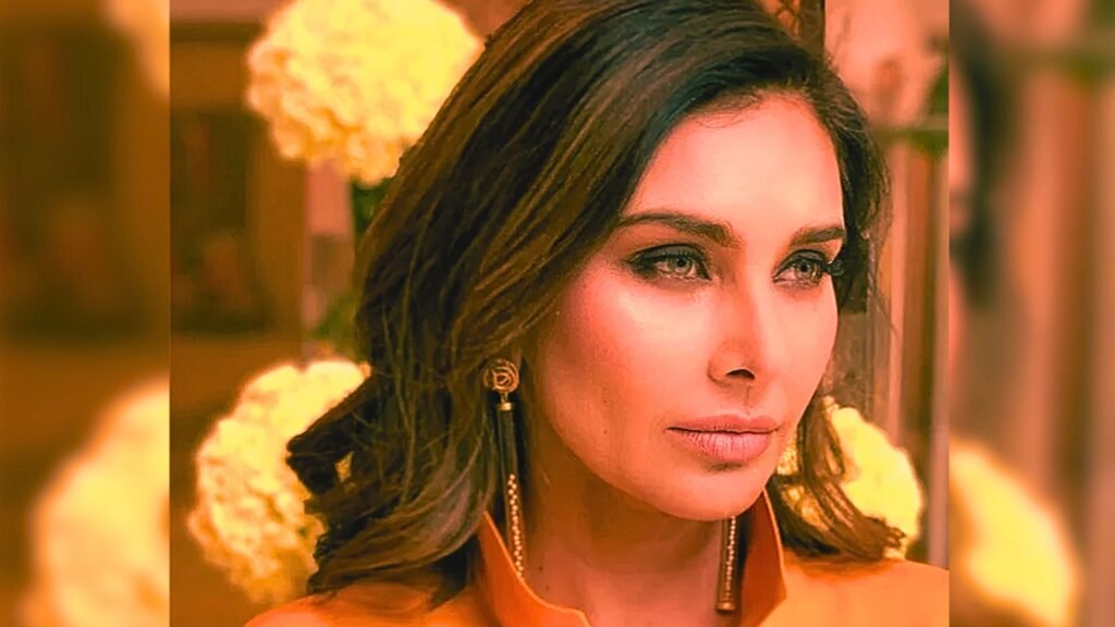 Lisa Ray Praises Pamela Anderson